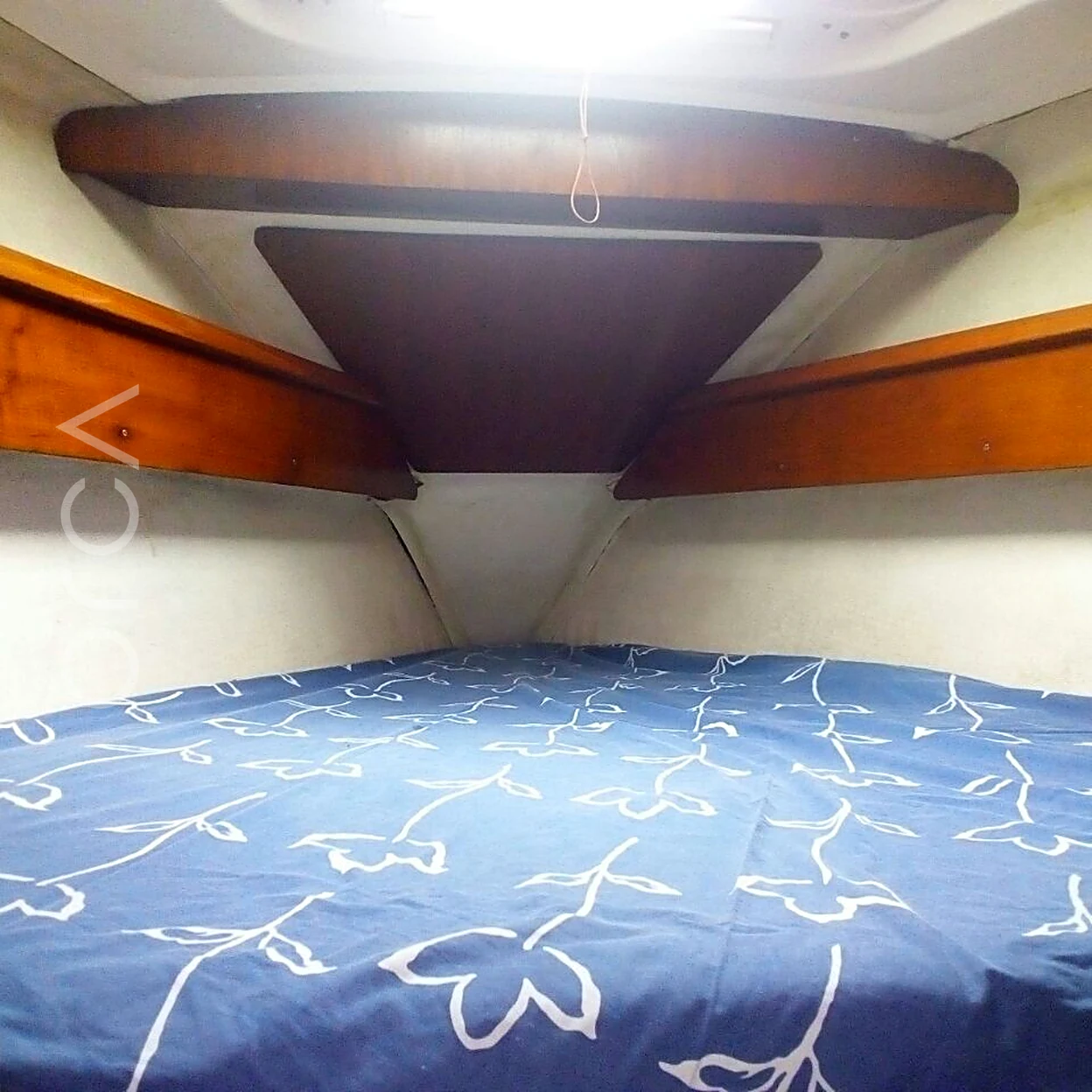 Orca Sail Jeanneau 33 sailing yacht rental Mumbai – cabin