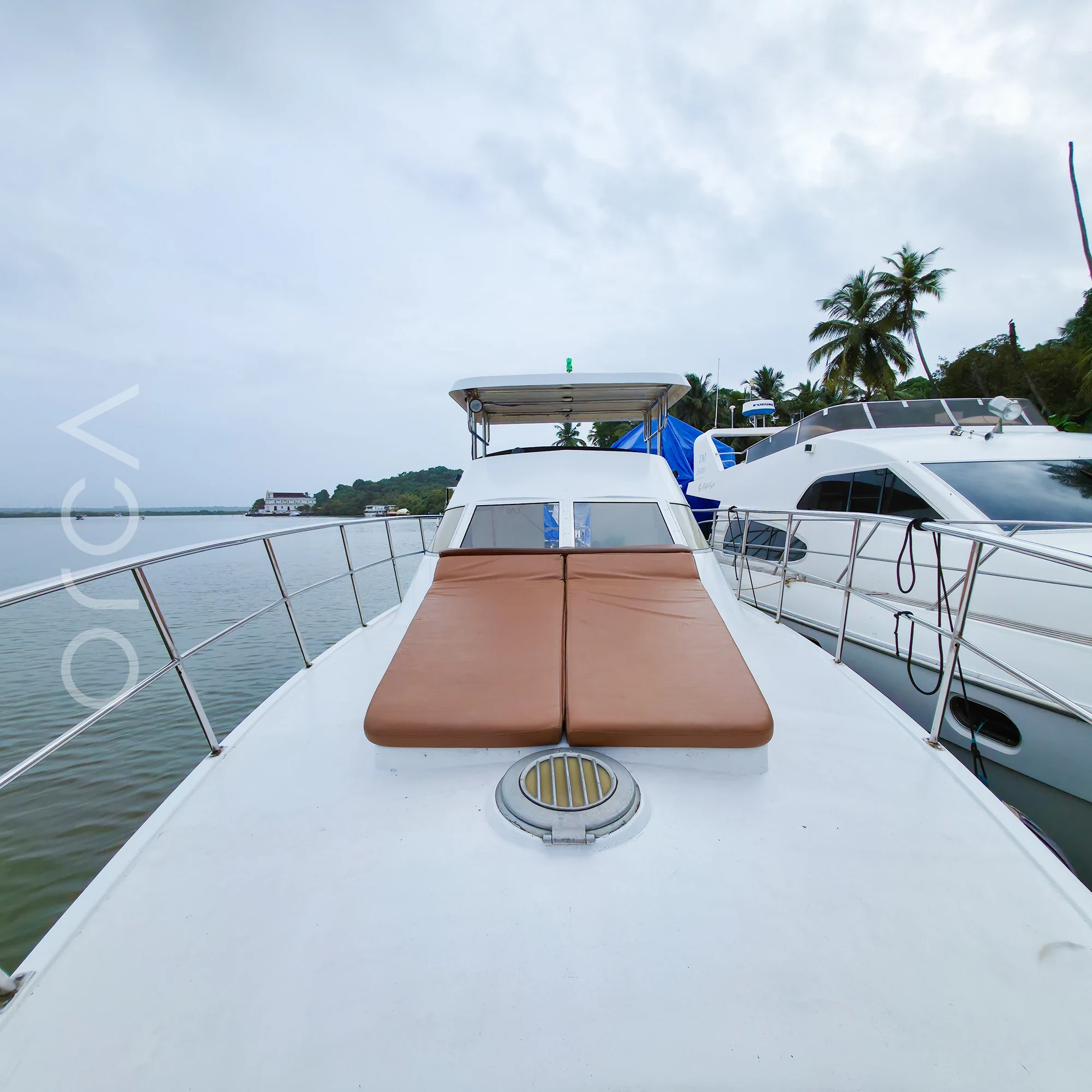 The bow deck of a Arc 52 cabin cruiser in Goa, available to rent from Orca Sail.